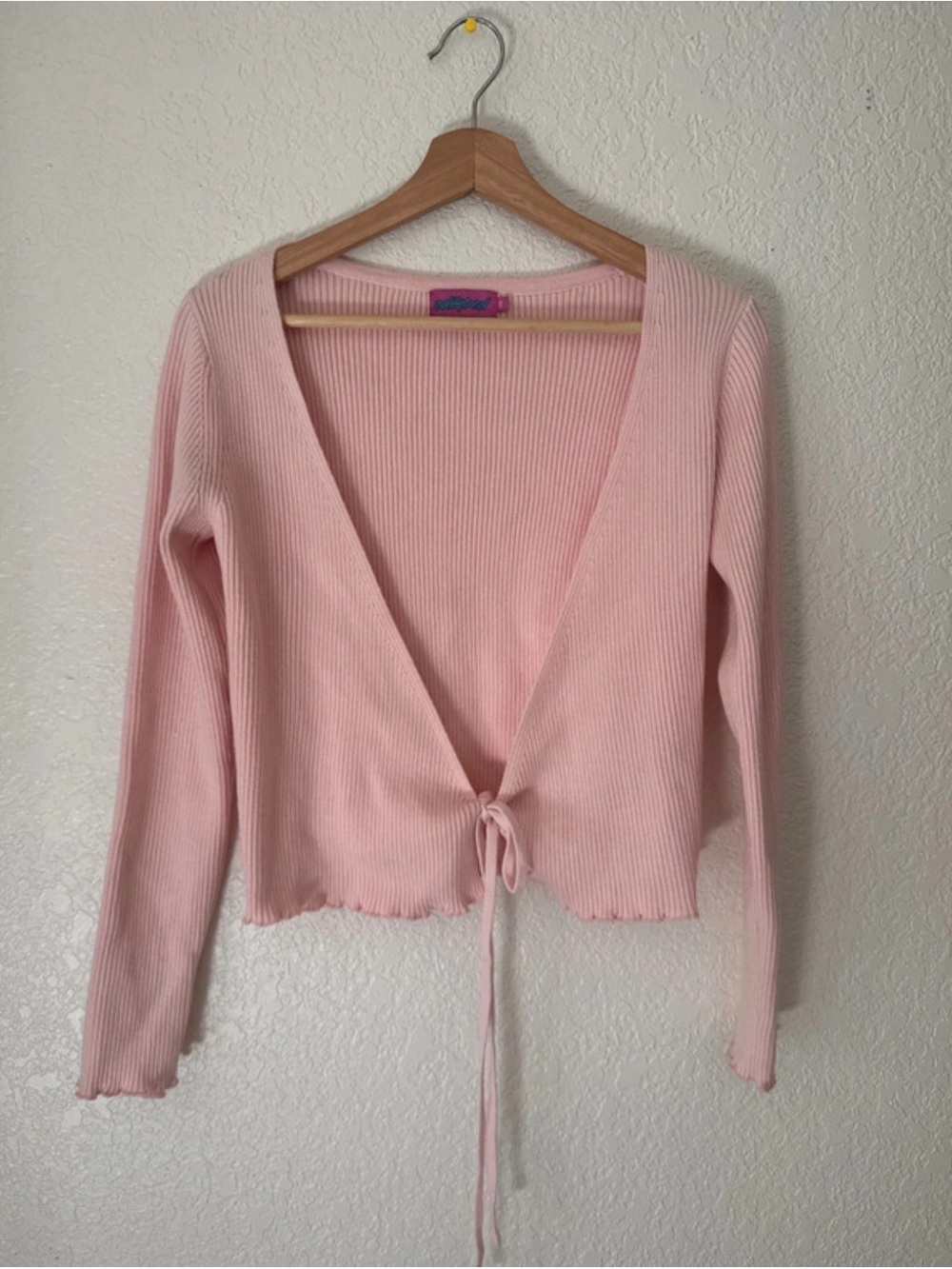 Edikted Soft Pink Ribbed V-Neck Tie-Front Sweater